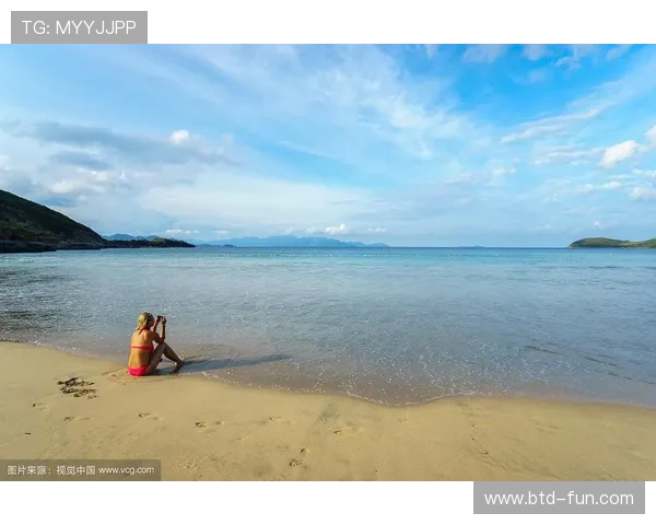 比基尼娱乐:比基尼摄影艺术展现女性魅力的最佳方式 比基尼娱乐:比基尼摄影艺术展现女性魅力的最佳方式